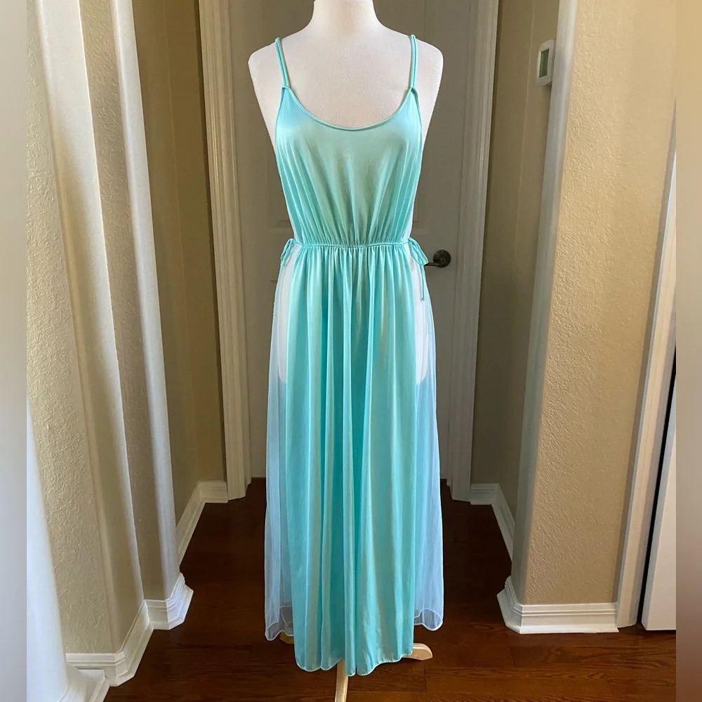 Vintage Peignoir Negligee Set - Picture 7 of 15